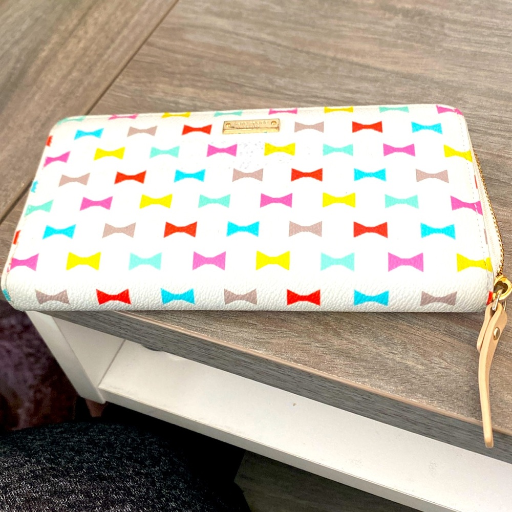 Kate spade zipper wallet